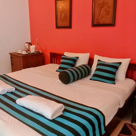 White House Ella Hotel Luaran gambar