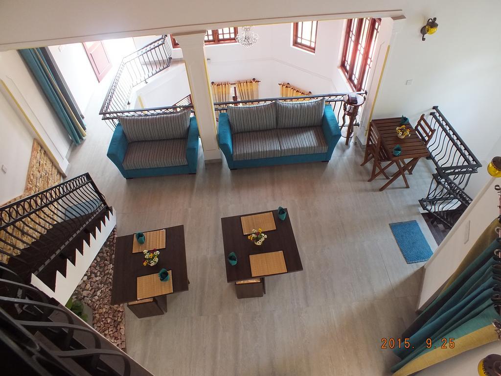 White House Ella Hotel Luaran gambar
