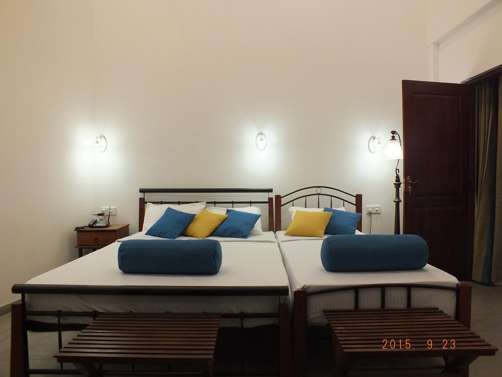 White House Ella Hotel Bilik gambar