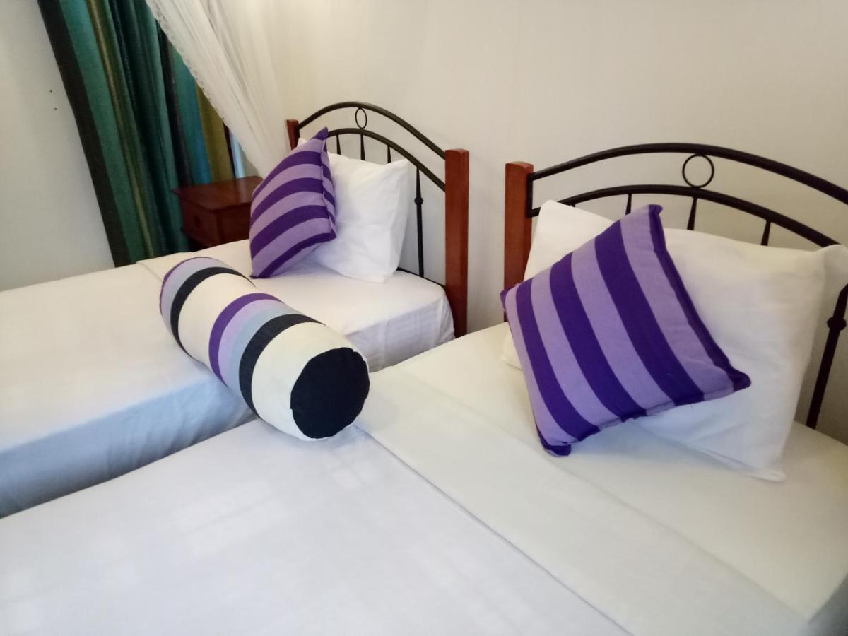 White House Ella Hotel Luaran gambar