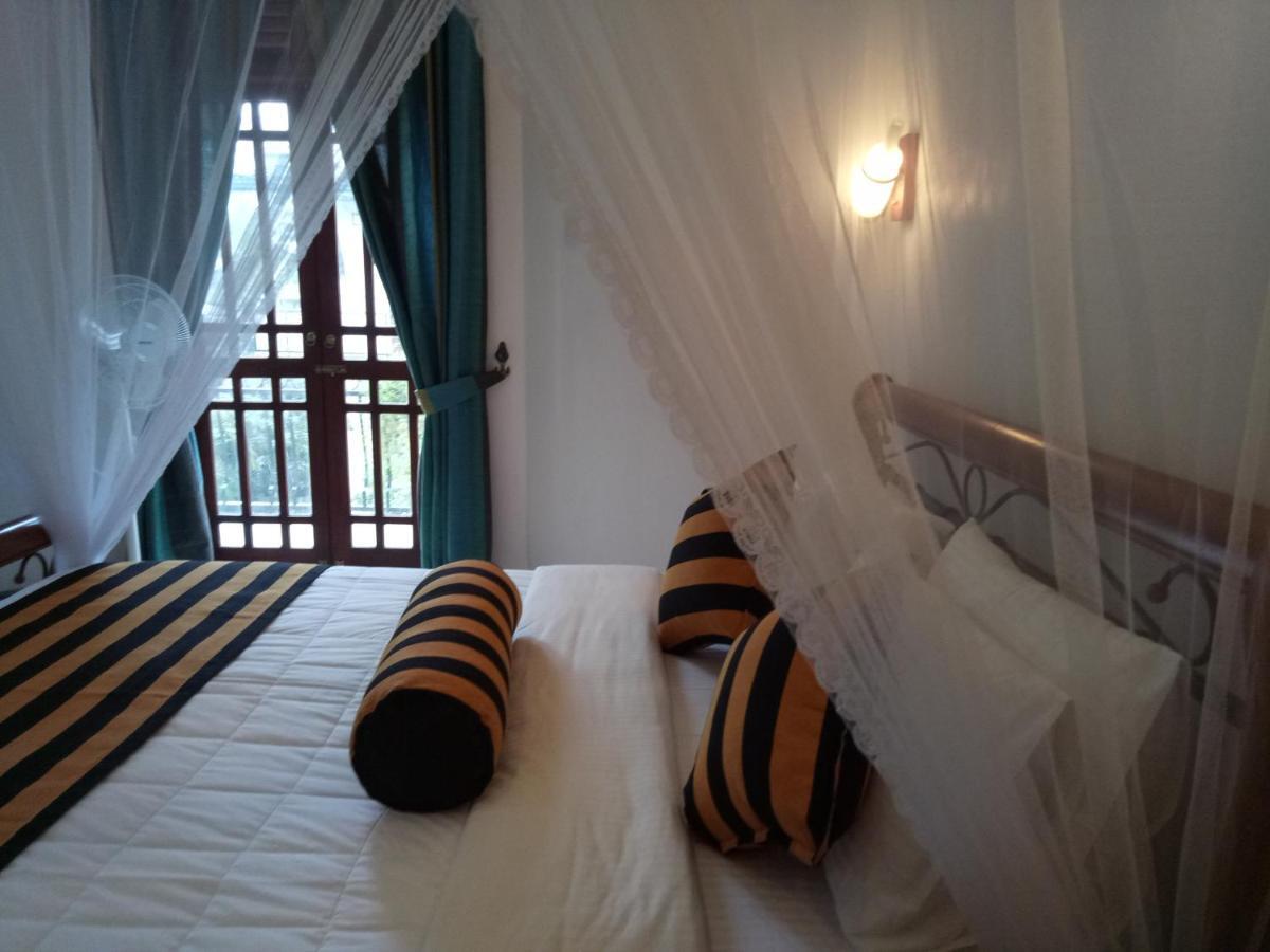 White House Ella Hotel Luaran gambar