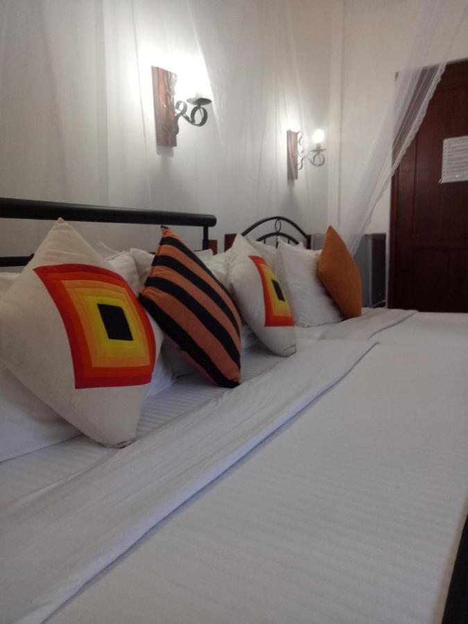 White House Ella Hotel Luaran gambar