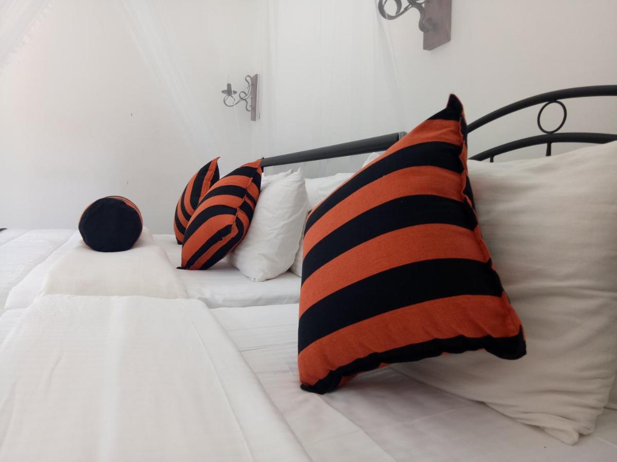 White House Ella Hotel Luaran gambar